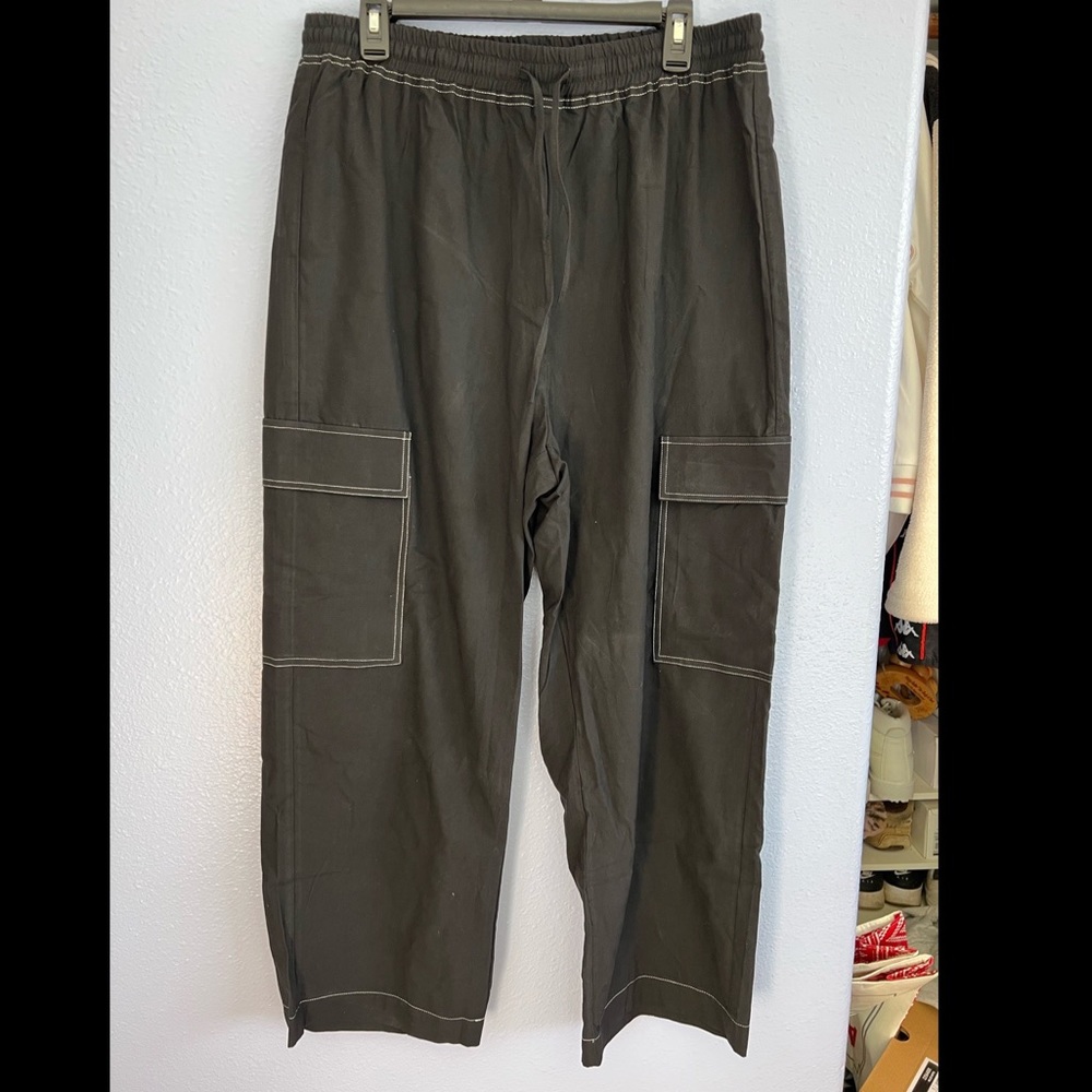 Black stitch pants